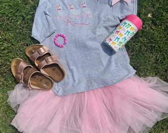 Completo personalizzato con motivo oca per il compleanno / Maglietta con nome ricamato / Set per il compleanno di una bambina / Completo personalizzato con fiocco e tutù / Completo per il primo compleanno di una bambina