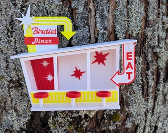 Birdie's Diner Bird Feeder | Yard Decor
