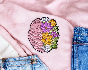 Broche - Pin's Cerveau Fleurie - Épingle en émail - Etrange Effrayant Mignon - Cerveau Humain Anatomique Rose Féminin