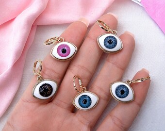 Eye Earring Realistic Sculpture Strange Scary Cute - Eyeball - OOAK - Creepy Eye - Evil Eye