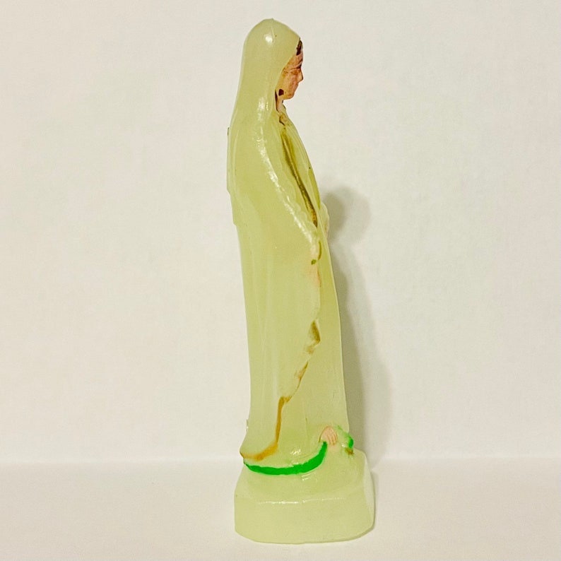 Set Di 50 Statuette Vergine Maria In PVC – Miniature 3.5 Cm, Multicolore, Regali Religiosi Per Pasqua E Decorazioni Casa