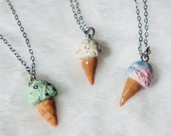 ¡MINI HELADO! Collar con dije de arcilla polimérica hecho a mano - Joyería de comida en miniatura