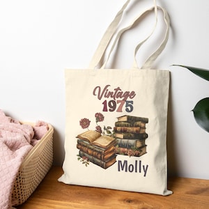 Buchliebhaber 50.Geburtstagsgeschenk, benutzerdefinierte Name Tote, literarisches Geschenk, Geburtstagsgeschenk für 50., 50. Geburtstag Party Tote, Buchclub, Leser Geschenk