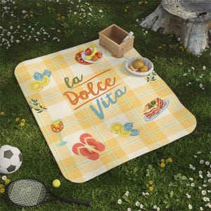 Italian Summer Picnic Blanket: Vintage Style Garden Blanket