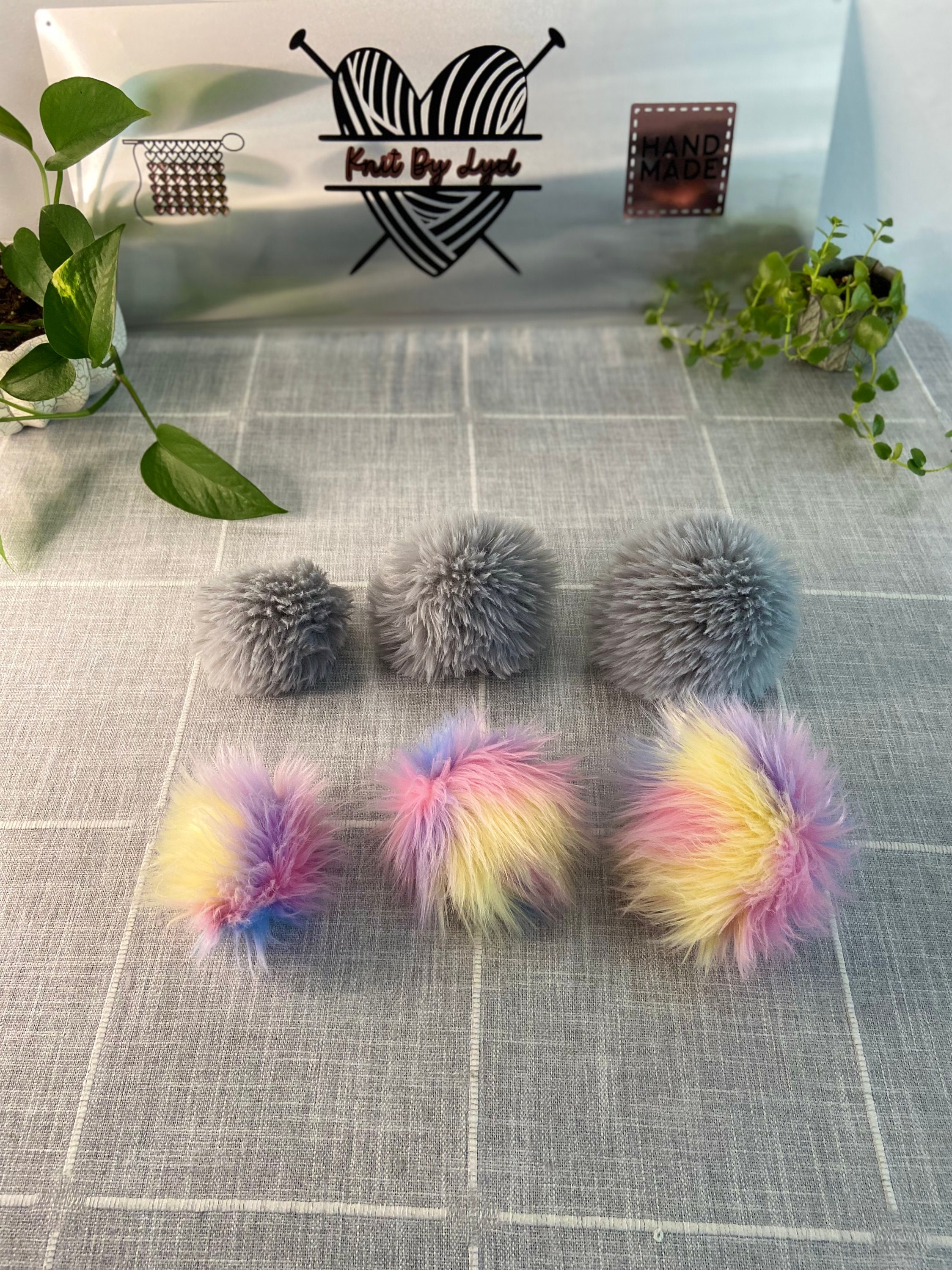 Truffula Tree Pompom, Faux Fur Pompoms, Vegan Pompoms, Pompoms