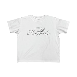 Kleiner Bruder Tshirt Kleinkind Geschwister Baby Ankündigung Shirts Passende Familienfotos Schwangerschaft offenbaren Älteste Mitte Littlest