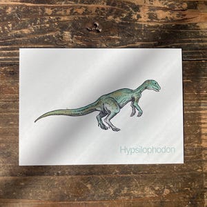H - Alphabet-Postkarte “Hypsilophodon” - Kunstdruck Dinosaurier A6, Aquarell, Kinder Illustration, Lernkarte, ABC, Buchstaben, Postkarte