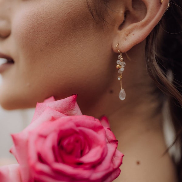 Delicate Wedding Earrings, Crystal Drop Earrings, Minimalist  Earrings, Simple Bridal Earrings, Bridesmaid Gift, Bridal Jewelry