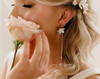 Boho Bridal Earrings, Boho Chic Accessories, Statement Earrings, Bride Gift, White Flower Earrings, Flowers Wedding Earrings,Bridal Earrings