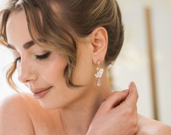 Rhinestone Earrings, Flowers Wedding Earrings, Elegant Crystal Earrings, Beautiful Earrings, Statement Earrings, Boho Bridal Accessories