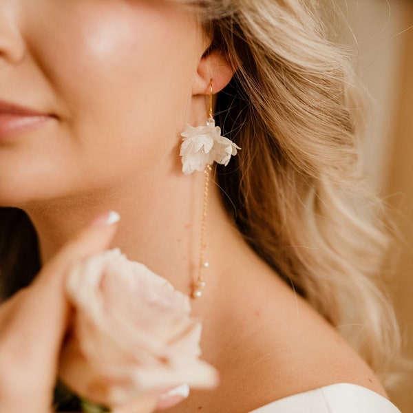 Long Wedding Earrings, Flower Earrings, Bridal Accessories, Boho Bridal Earrings, Bridal Earrings, Wedding Jewellery, Statement Earrings