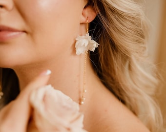 Long Wedding Earrings, Flower Earrings, Bridal Accessories, Boho Bridal Earrings, Bridal Earrings, Wedding Jewellery, Statement Earrings