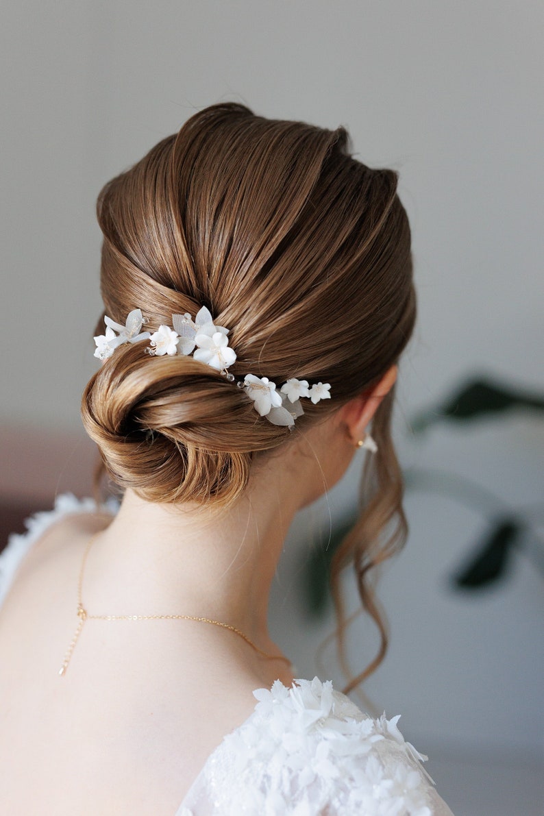 White Flowers Wedding Hair Pins, Bridal Hair Accessories, Bridesmaid Hairpins, Wedding Hairpiece, Bridal Hair Jewellery, Wedding Hair Clip image 1