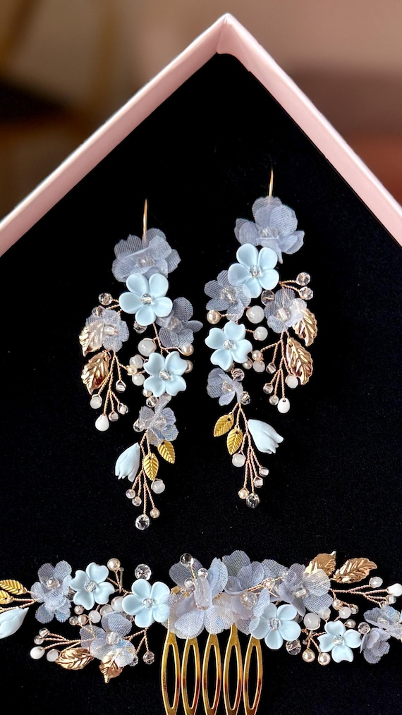 Light Blue Earrings, Somenthing Blue Wedding Earrings, Flowers