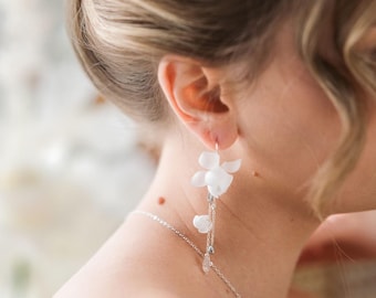 Light Silk Flowers Earrings for the Weddings, Dangle Bridal Earrings, Floral Earrings, Bridal Jewelry, Gold Jewelry for elegant Bride