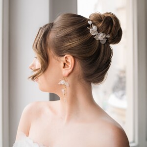 Hochzeitsblumen Haarschmuck, Hochzeitshaarschmuck, Brauthaarkamm, Hochzeitshaarschmuck, Hochzeitshaarblumen Bild 5