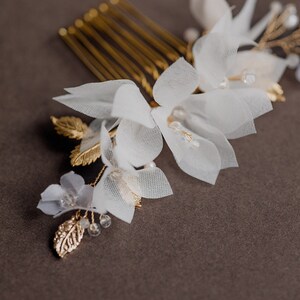 Wedding Hair Comb with Silk Flowers, Bridal Hair Accessories, Flowers Wedding Hair piece, Wedding Hair Flowers, Bridal Headpiece image 8