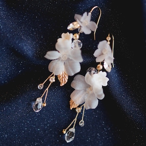 Wedding Earrings, Silk Flowers Earrings, Dangle Bridal Earrings, Wedding Earrings for Brides, Boho Floral Earrings, Wedding Accessories