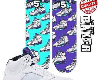 Grape 5 socks