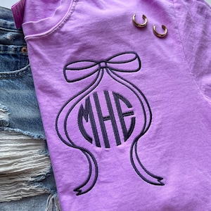 Embroidered Monogram Shirt, Bridesmaid Shirt, Bridesmaid gift, Personalized Bridesmaid Shirt , Coquette Bridesmaid Shirt, Bridal Party Gift