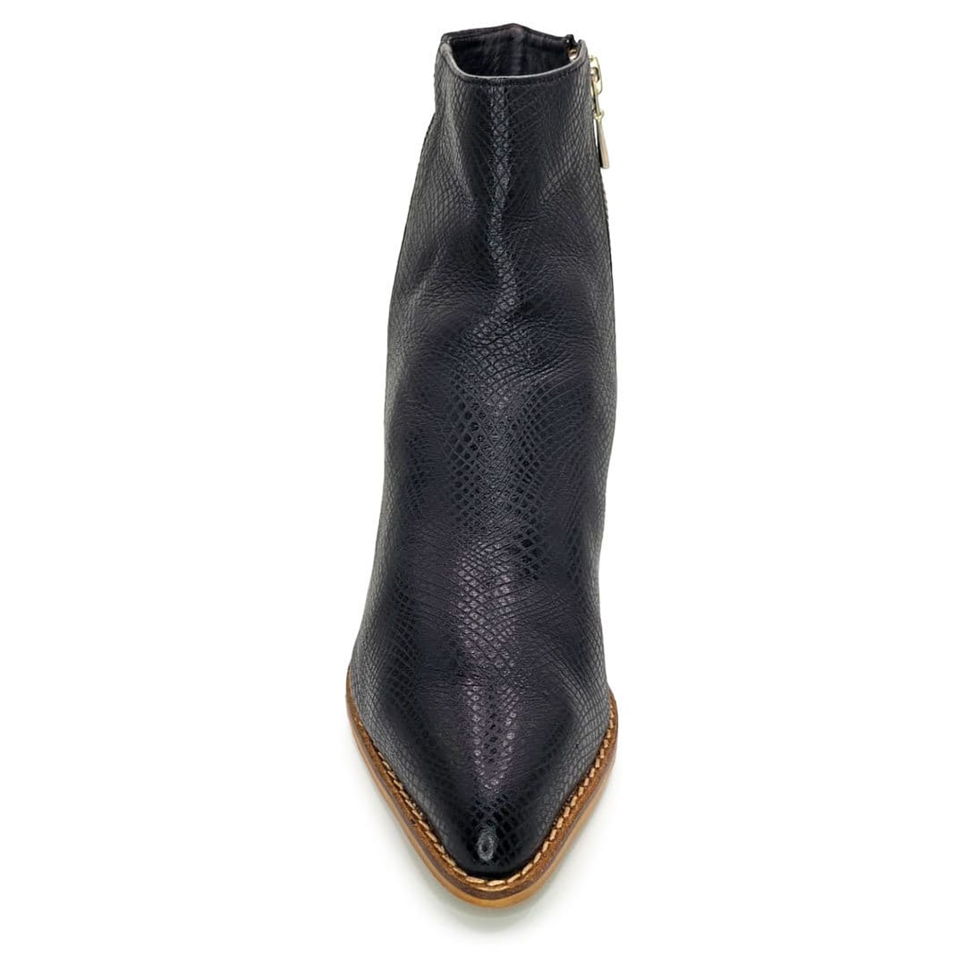 Linda - Boots with zipper and buckles