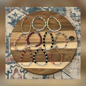 TWICE Member Beaded Kpop Bracelet Glass Beads (Jihyo Nayeon Jeongyeon Momo Sana Mina Dahyun Chaeyoung Tzuyu)
