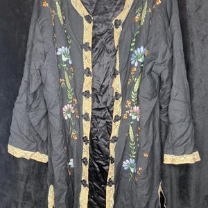 Raiment Fashions 100% Wool Embroidered Long Coat Jacket Black Floral Boho Lined Women’s Size L