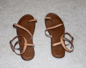 Brown Leather Sandals-Woman's size 7 1/2- Universal Thread-pool-beachwear-summer-fun in the sun