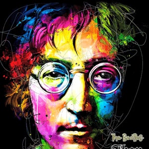 Puede incluir: Un retrato abstracto colorido de John Lennon, miembro de los Beatles, con el texto "The Beatles John LENON" debajo de la imagen.