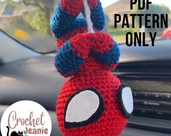 Patrón de crochet de Héroe Araña Colgante – PDF Amigurumi para Espejo de Coche