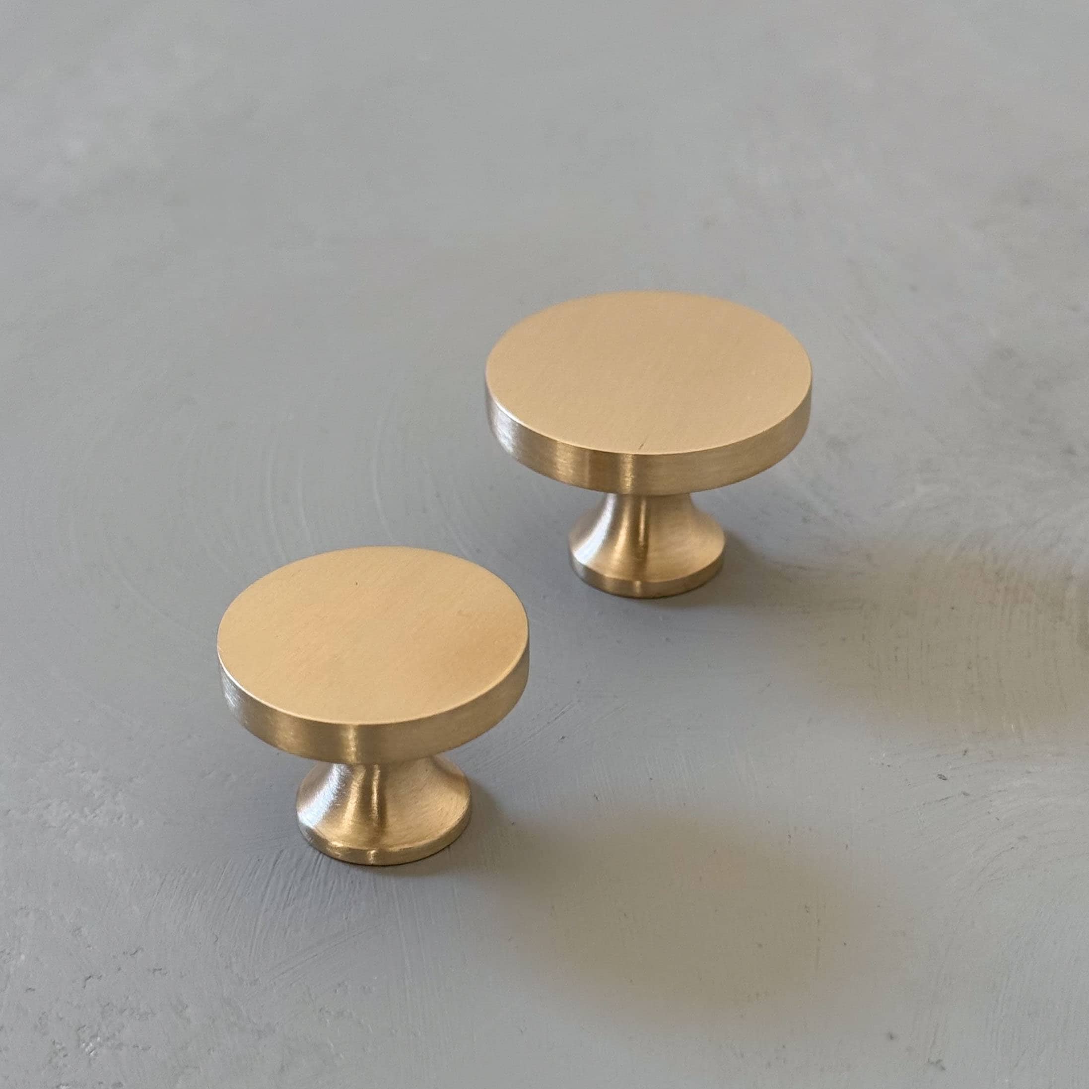 Solid brass flat knobs HARLOW unlacquered kitchen cabinet knobs handle high quality luxury handles