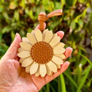 Handcrafted Leather Sunflower Bag Charm, Floral Keychain Accessory image 3