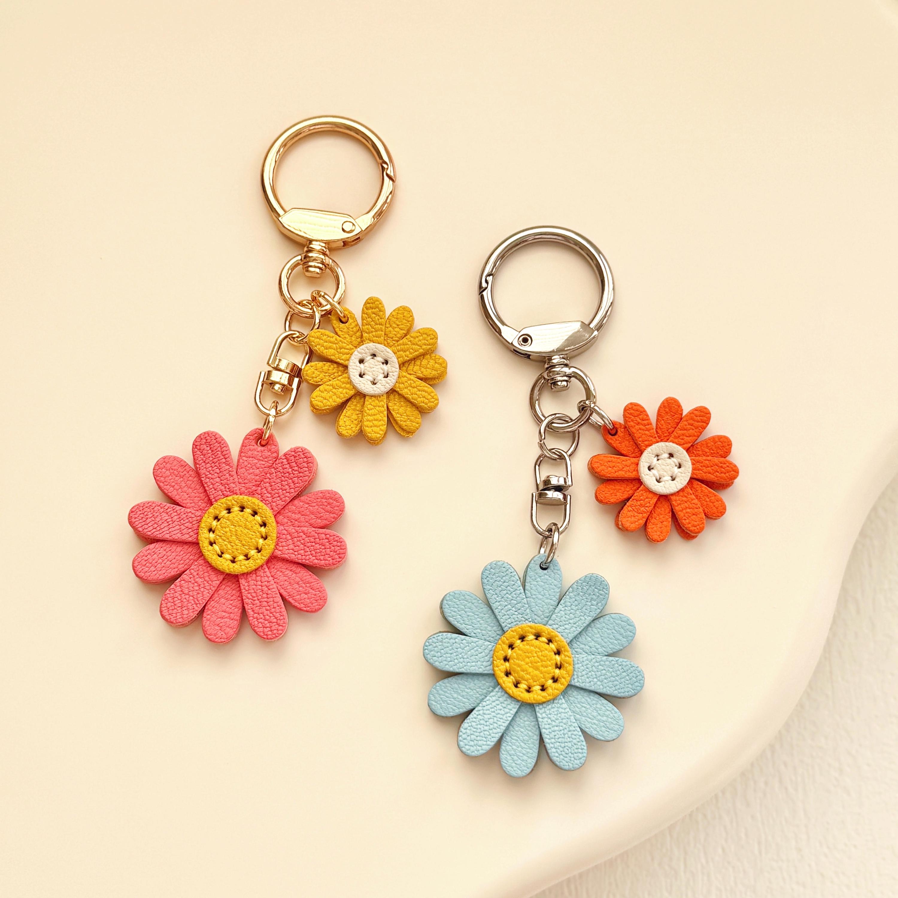 Handmade French Goat Leather Daisy Keychain, Custom Floral Bag