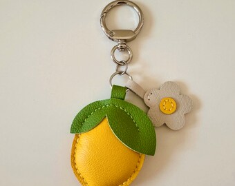 Portachiavi Frutta In Pelle - 2 Pezzi Limone E Fragola, 7x5.5 Cm, Custodia Protettiva Chiavi, Regalo Carino - Foto 13