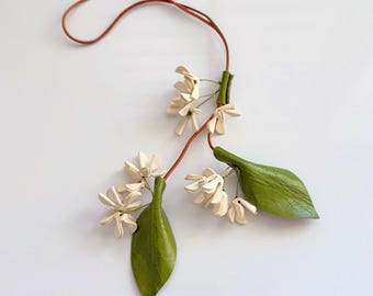 Handmade Leather White Flower Bag Charm, Floral Purse Charm, Goatskin Leather Keychain, Unique Handbag Accessory
