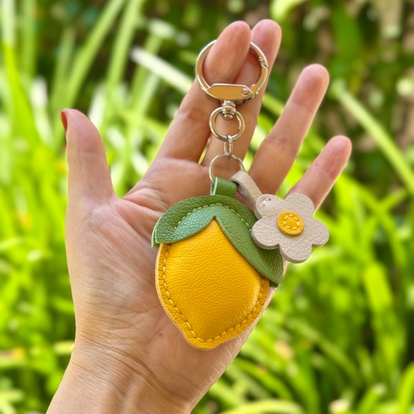 Zitrone Schlüsselanhänger, handgemachter Citrus Taschenanhänger mit Blume