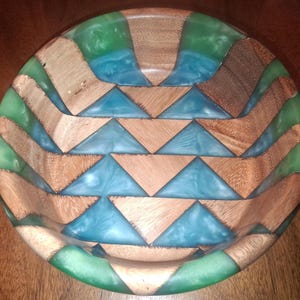 Large Handmade Kauai Monkeypod / Epoxy Resin Bowl Hawaiian Shark tooth design!