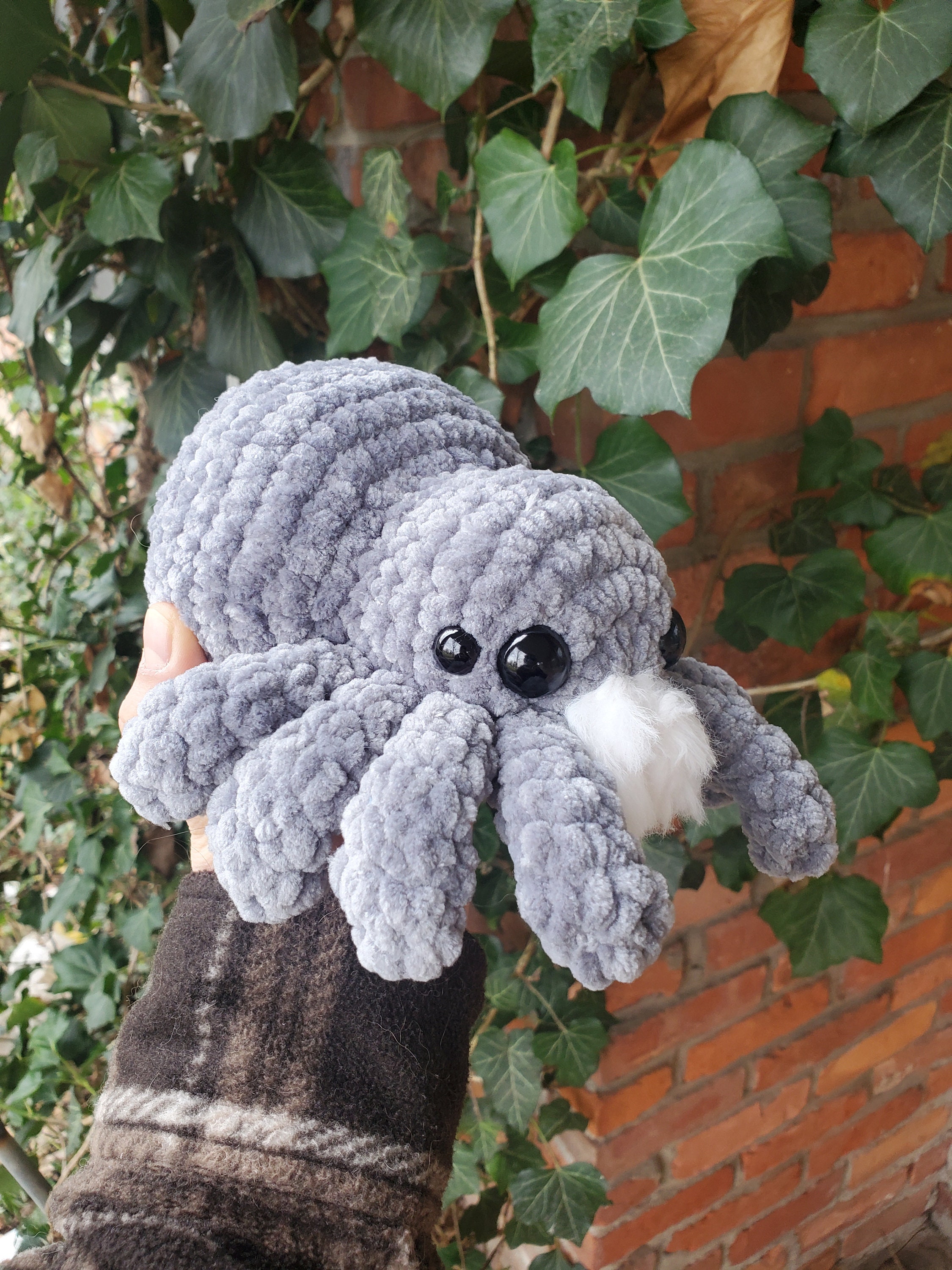 Jules the Jumping Spider Crochet Pattern