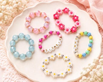 Handmade kids gifts. Big sister gift. Personalised children’s friendship bracelets. Daisy children’s bracelet. Custom name bracelet. Beaded.
