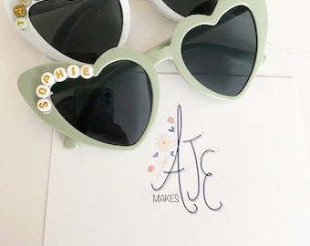 Hendo personalised accessories sunglasses. Bridesmaid sage sunglasses. Matching brides and bridesmaid sunglasses. Hendo favours. Bridalwear