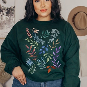 Cottagecore Sweatshirt, Oversized Vintage Botanical Crewneck, Pastel Nature Shirt, Garden Lover Gift