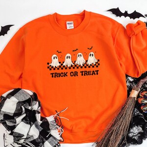 Vintage Halloween Sweatshirt, Retro Style Spooky Season Shirt, Cute Ghost Crewneck, Trick or Treat Gift