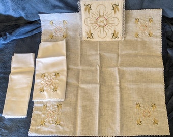 Altar linens