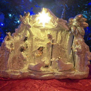 Nativity Set (Crib)