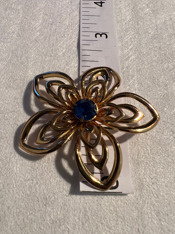Gold Flower with blue stone brooch - image 3
