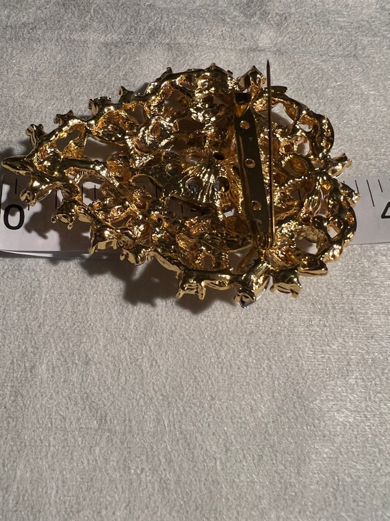 Vintage Brooch with different size flowery stones - image 2