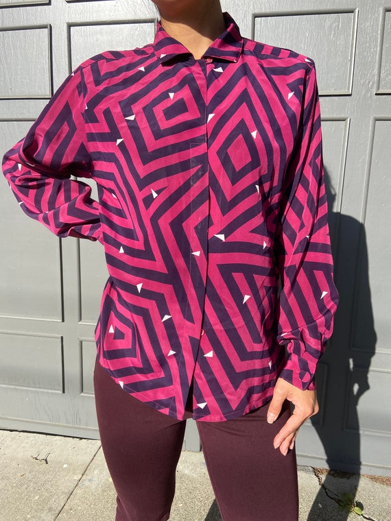 Chevron Printed Blouse | 80s Vintage Top | Abstra… - image 2