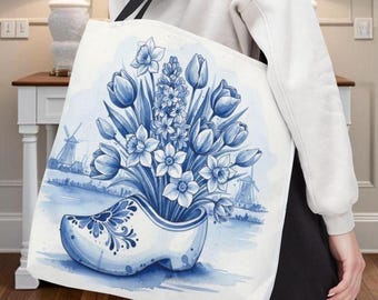 Niebieska torba-worek Delft Clog z ilustracją kwiatów | Holenderskie tulipany, scena z wiatrakiem