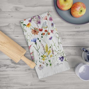 Wildflowers Kitchen Tea Towel, Floral Dishtowels, Home Decor Gift, Flower Art Towel, Botanical Dish Cloth, Housewarming Present, Garden gift