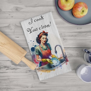 Funny Retro Art Kitchen Tea Towel, 1950s retro kitchen towel, Housewarming kitchen gift, Kitchen towel for Mom, Humorous kitchen towel